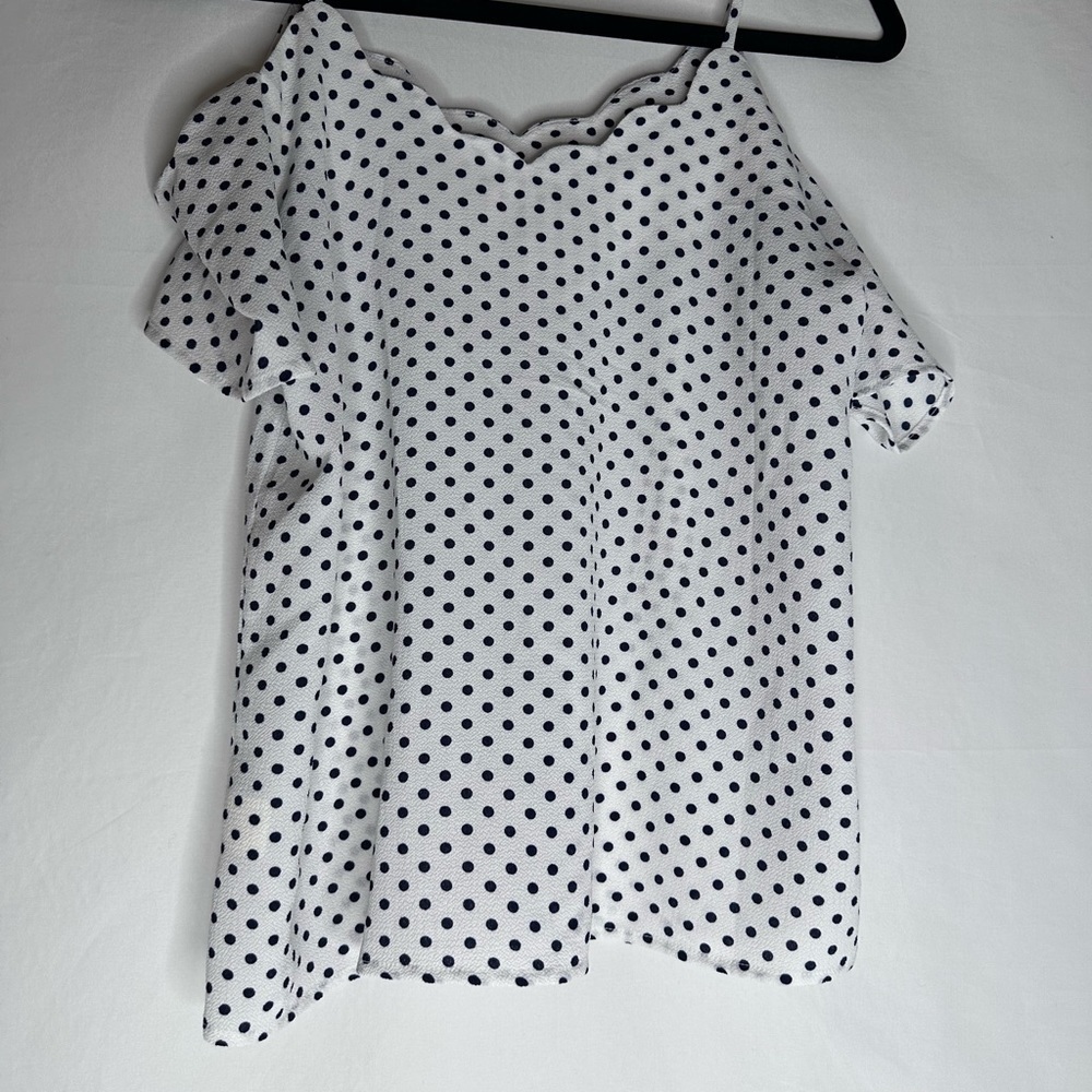 Monteau Cold Shoulder Top - Picture 3 of 4